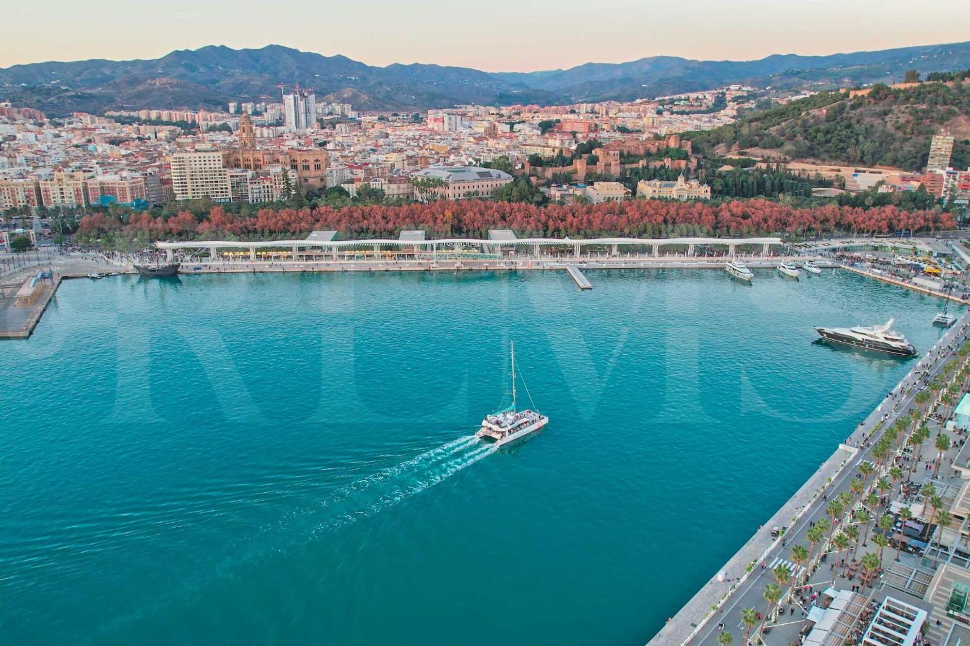 Modern In The Heart Of By Rems Málaga